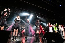 「東京のダンス～東京女子流×フィロソフィーのダンス～ byライブナタリー」の様子。