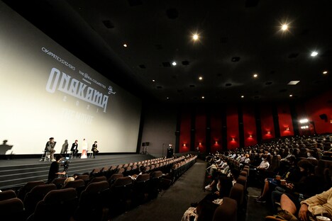 「ONAKAMA 2021 THE MOVIE」舞台挨拶の様子。(Photo by AZUSA TAKADA)