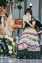 朗読する吉澤嘉代子。（撮影：山川哲矢）