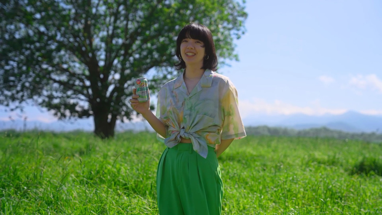 「淡麗グリーンラベル」新CMのあいみょん。