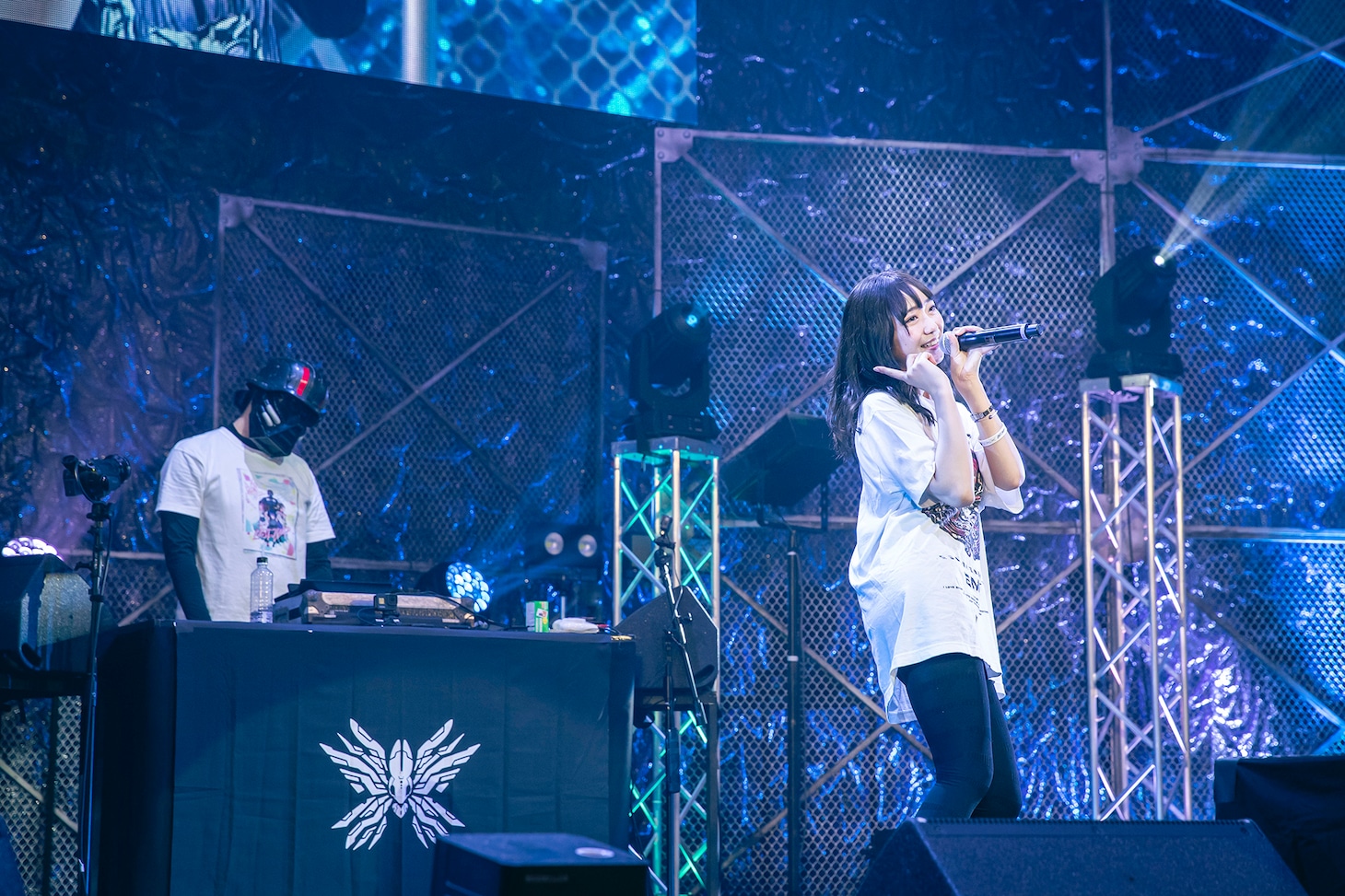 DESURABBITS「LAST JUMP」リハーサルよりBUCHOとEMI。（Photo by Sana Utsumi）