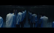 コブクロ「両忘」ミュージックビデオより。