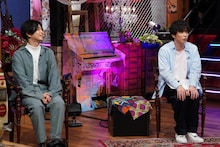 左から千葉雄大、田中圭。(c)日本テレビ