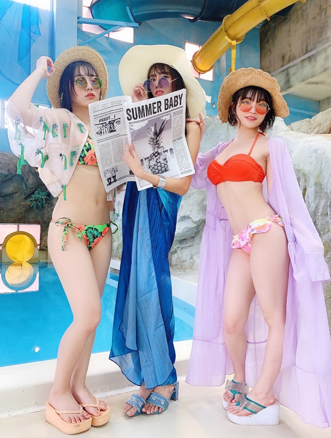 華々しい水着を身にまとったセレブ集団。