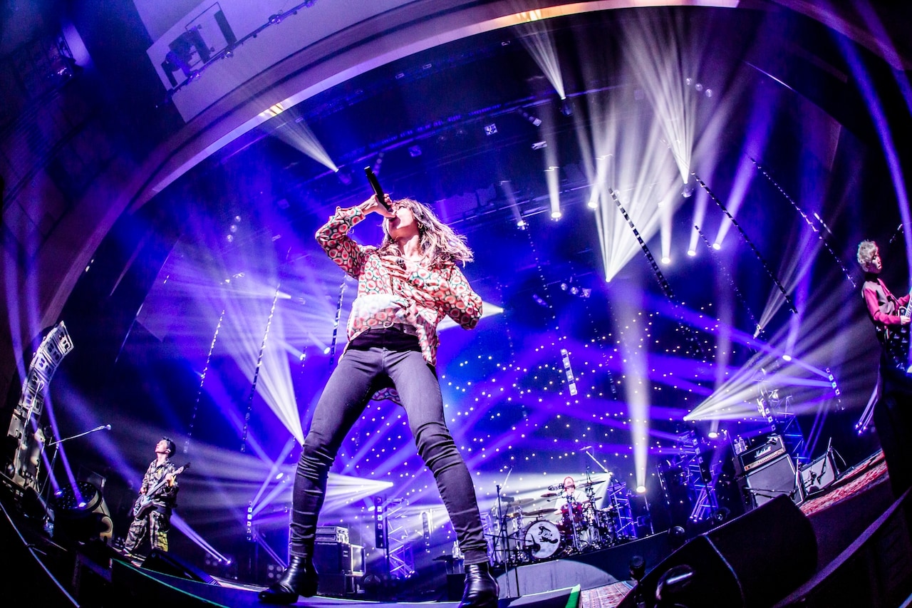 SUPER BEAVER「SUPER BEAVER『アイラヴユー』Release Tour 2021 ～圧巻のラクダ、愛のマシンガン～」東京・LINE CUBE SHIBUYA（渋谷公会堂）公演の様子。（撮影：青木カズロー）