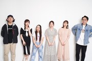 左から佐々木敦、十束おとは、日向ハル、奥津マリリ、佐藤まりあ、南波一海。
