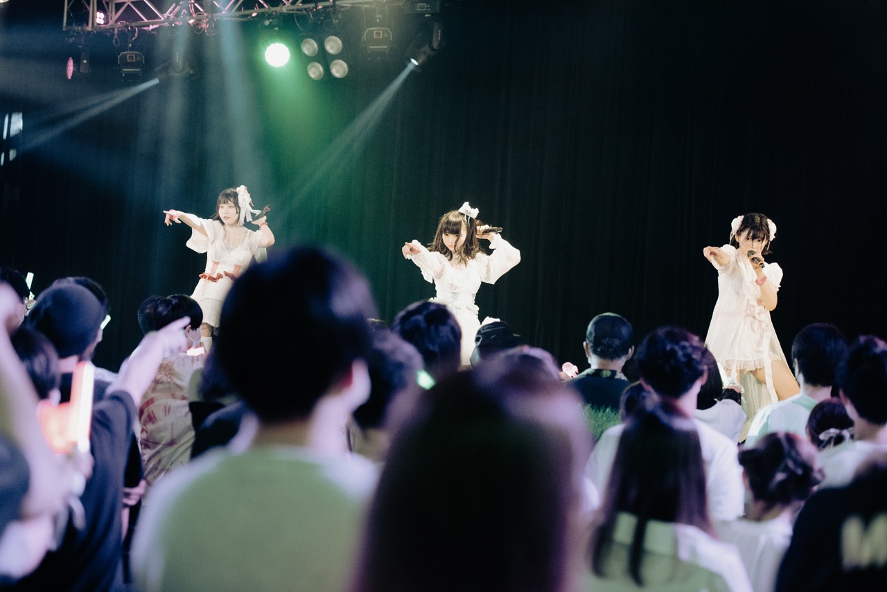 星歴13夜「ぐるLoliPOP TOUR」最終公演の様子。（撮影：関上貴也）