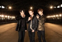 左から與那城奨、川尻蓮、金城碧海。