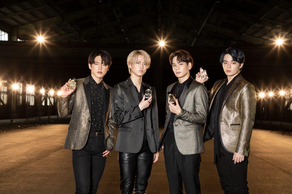 左から河野純喜、白岩瑠姫、豆原一成、鶴房汐恩。 - JO1がクールな表情