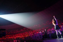 佐々木彩夏「AYAKA NATION 2021 in Yokohama Arena」の様子。