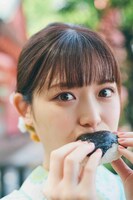 松村沙友理写真集「次、いつ会える？」パネル展のSHIBUYA TSUTAYA展示カットより。(c)マガジンハウス（撮影：三瓶康友）