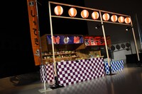 会場内に設置された屋台。