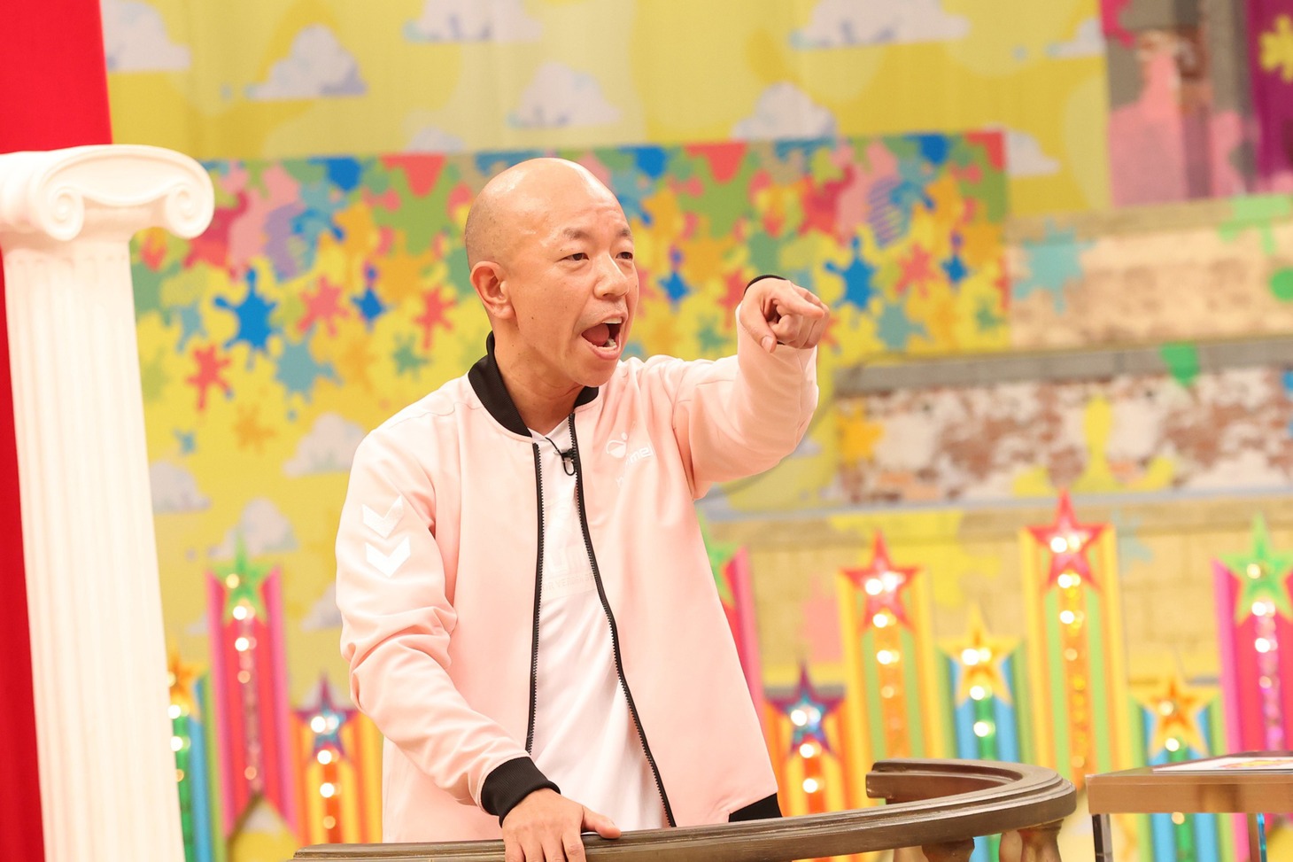 小峠英二（バイきんぐ）(c)フジテレビ