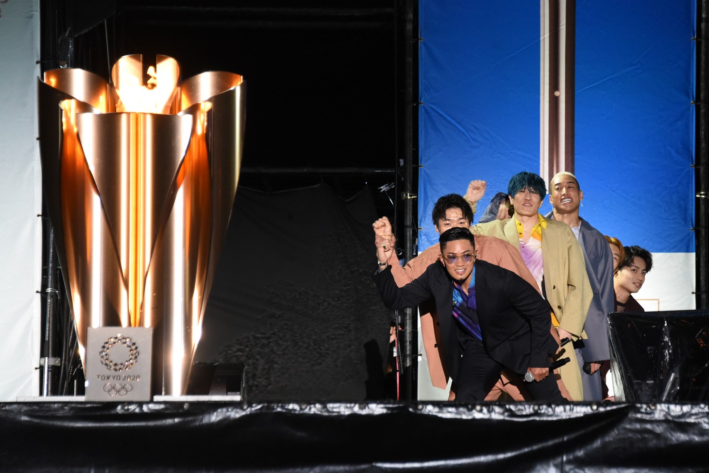 「Choo Choo TRAIN」を踊るGENERATIONS from EXILE TRIBE。