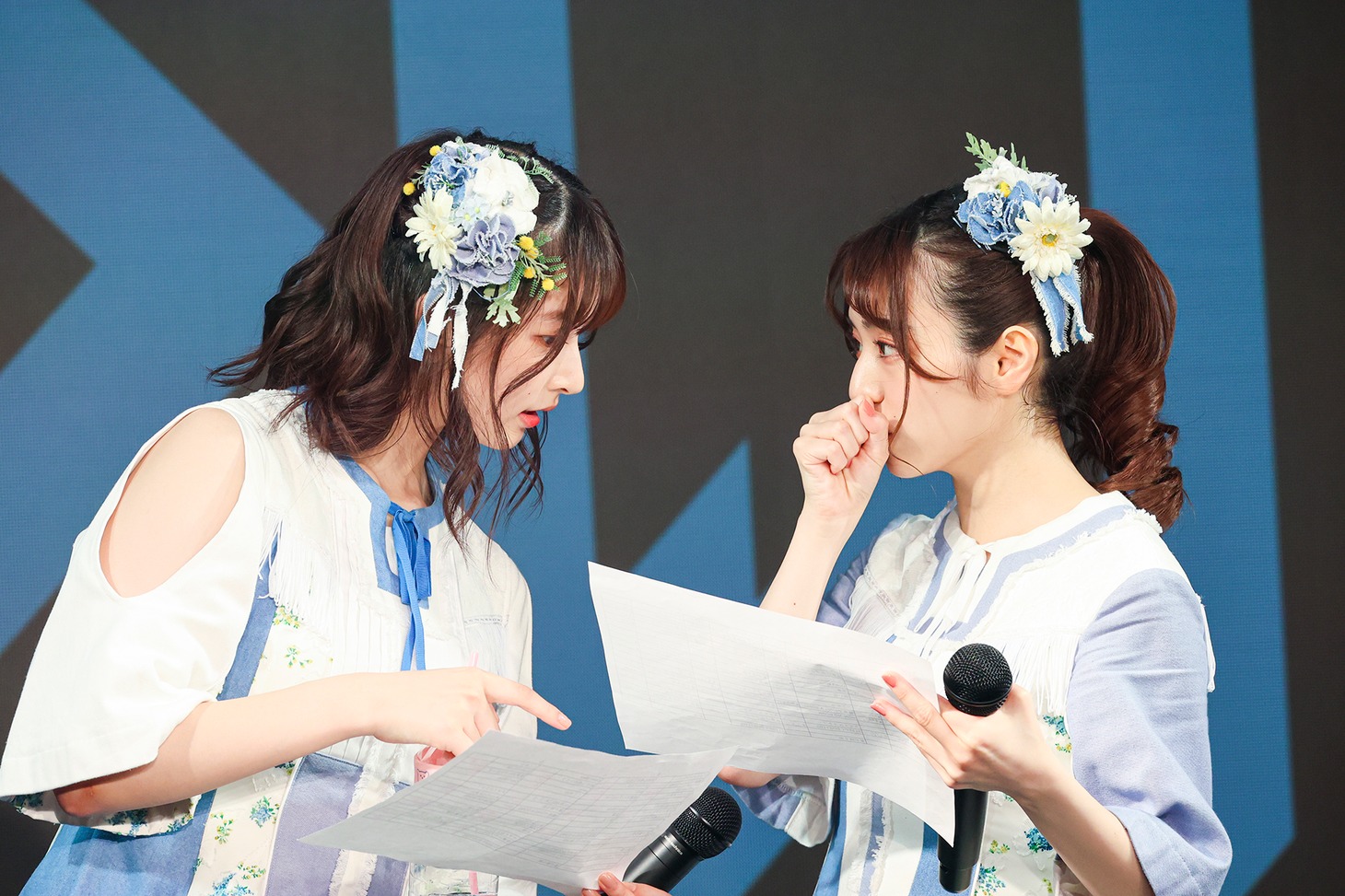 左から高井千帆、内藤るな。（撮影：笹森健一）
