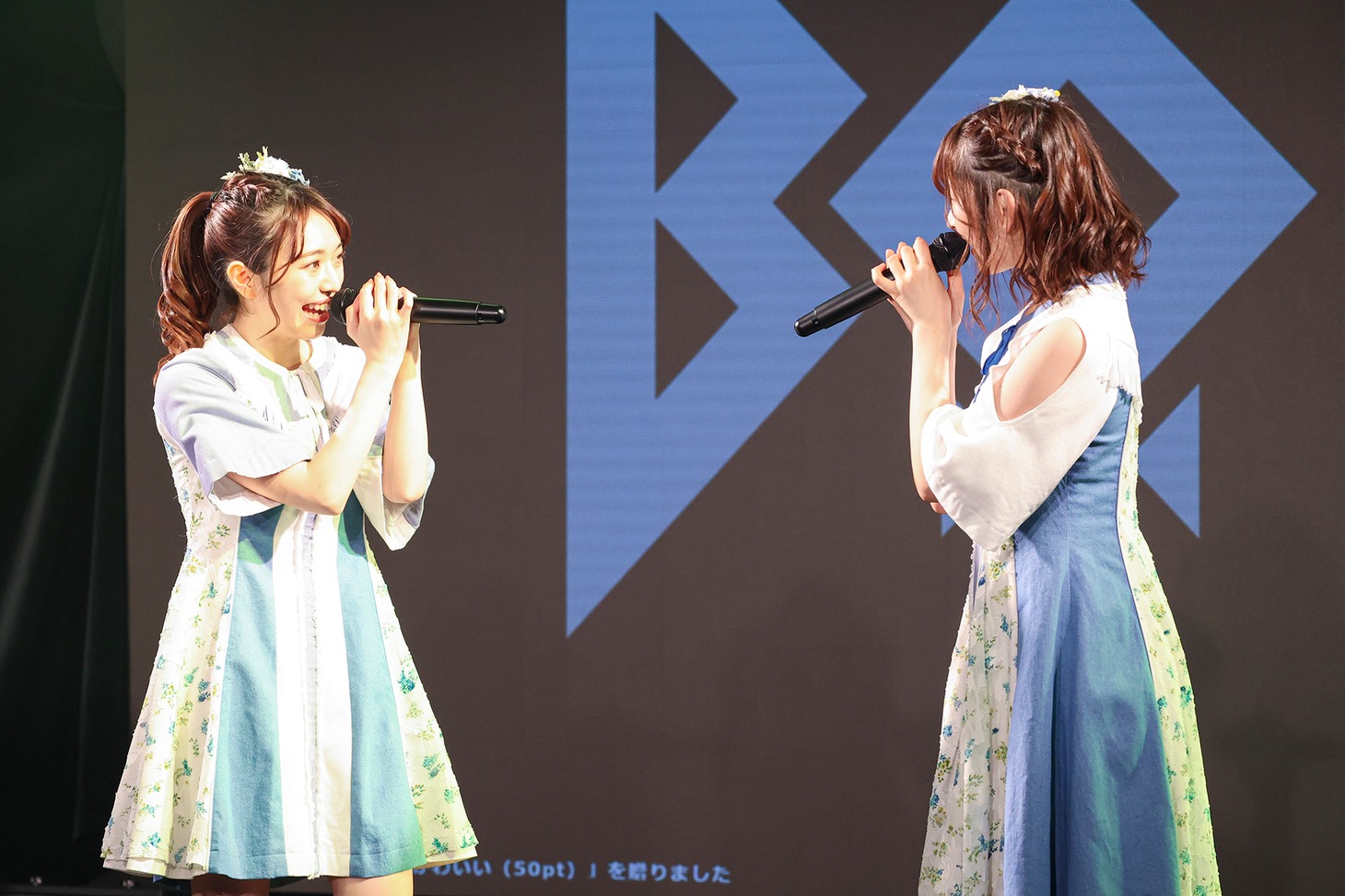 左から内藤るな、高井千帆。（撮影：笹森健一）