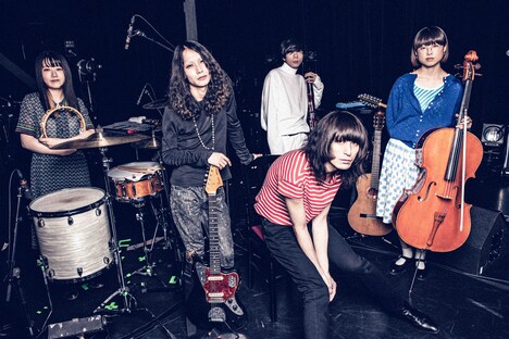 ドレスコーズ「《バイエル（変奏）》」演奏メンバー（撮影：森好弘）