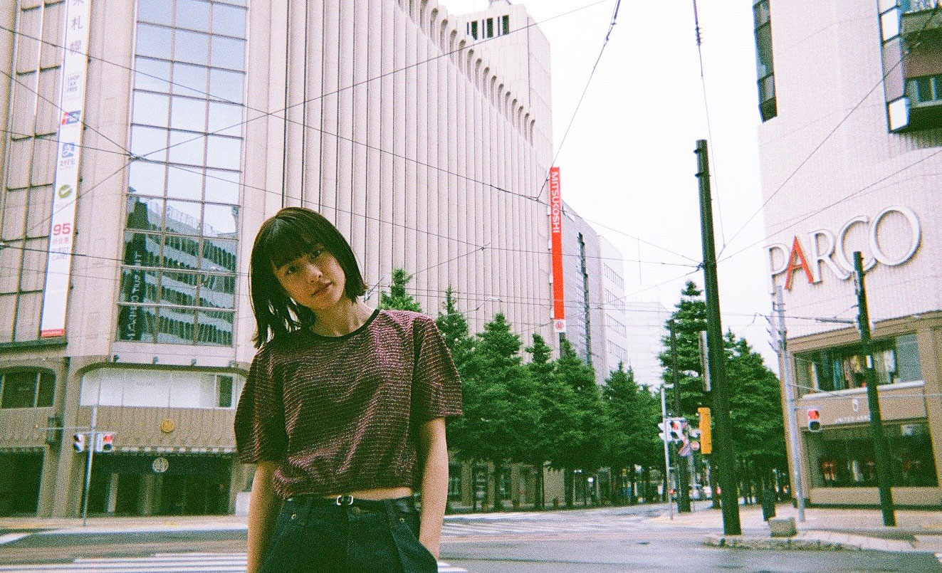 加納エミリ