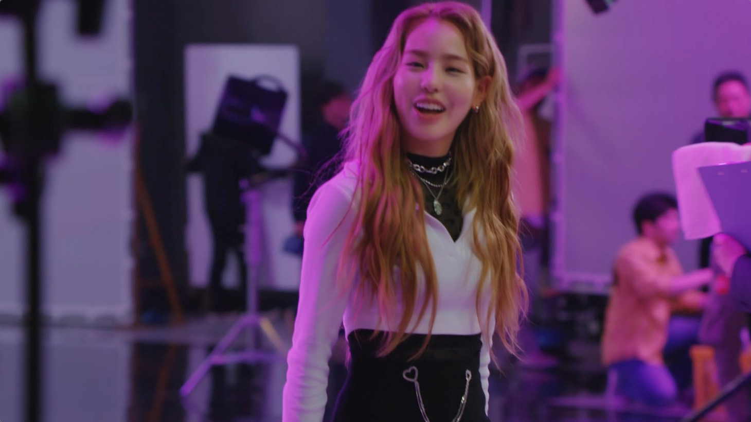 Yogibo×NiziU テレビCM「わたしが、ゆるんでいく」編 MAKOバージョンより。