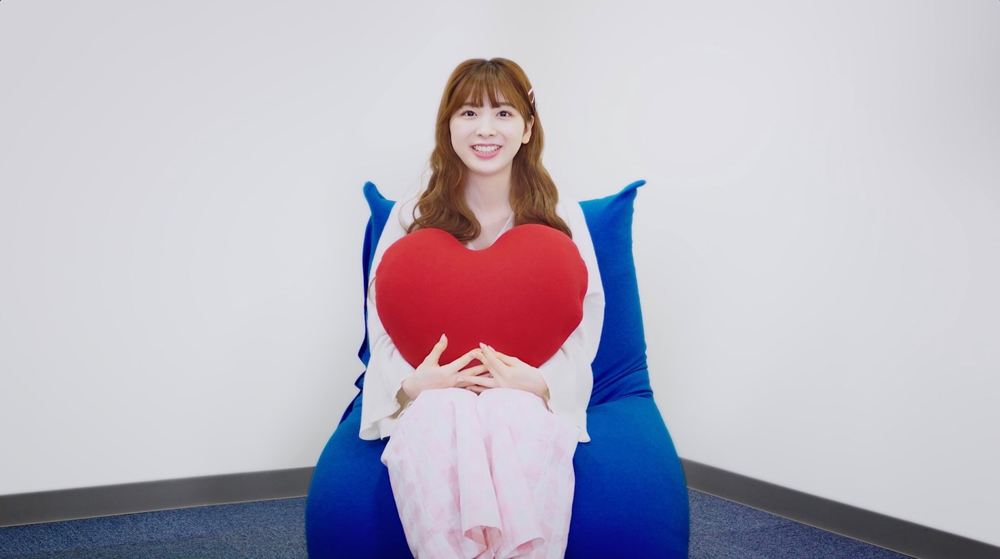 Yogibo×NiziU インタビュー映像より。