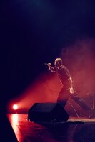 アフロ（MOROHA）（撮影：後藤壮太郎）