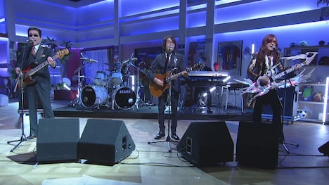 「第9回明石家紅白！」よりTHE ALFEE。(c)NHK