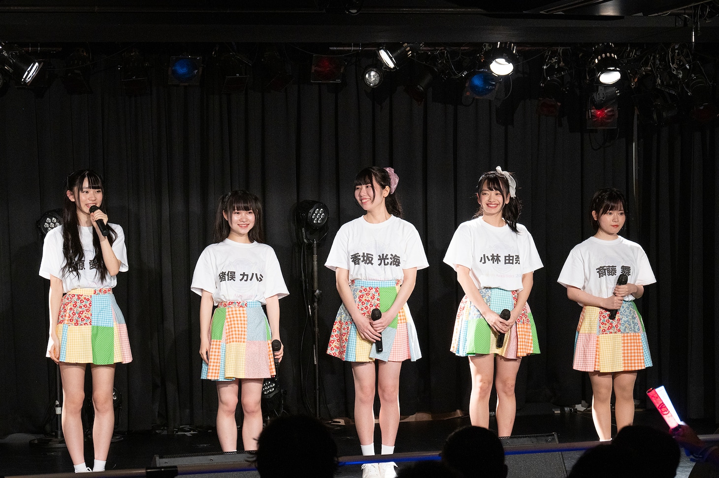 虹コンオーディションのファイナリストたち。