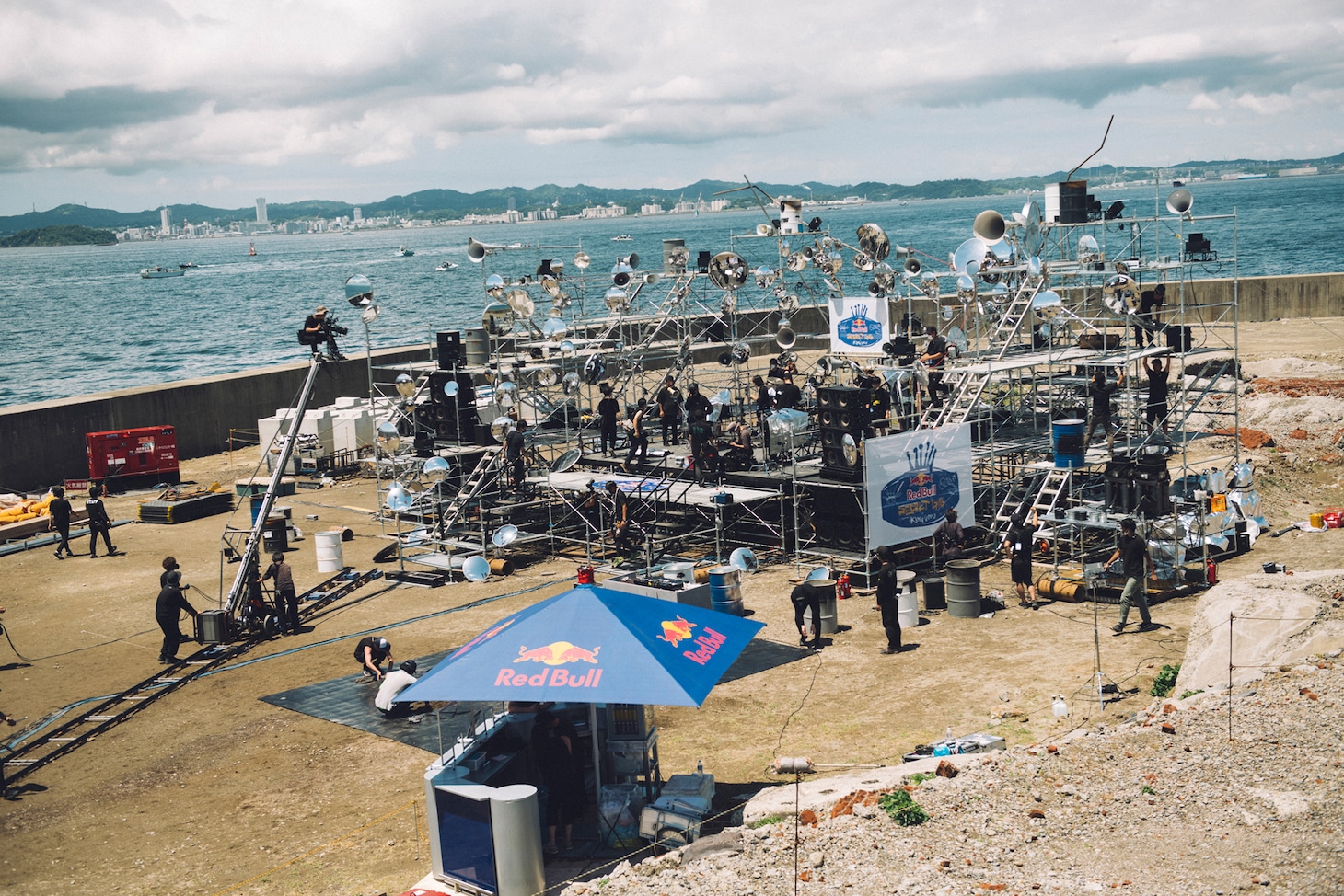 「Red Bull Secret Gig」のステージ。(c)Suguru Saito / Red Bull Content Pool