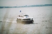 「Red Bull Secret Gig」仕様の船。©︎Suguru Saito / Red Bull Content Pool