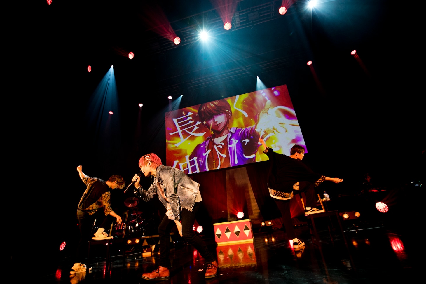 あほの坂田。「AHO NO SAKATA LIVE TOUR 2021 -Redo Parade-」の様子。（撮影：堀卓朗）
