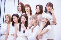 「ALFACE＋」CM撮影時のNiziU。