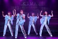 「MAX ONLINE LIVE "Summer Blast 2021"」より。