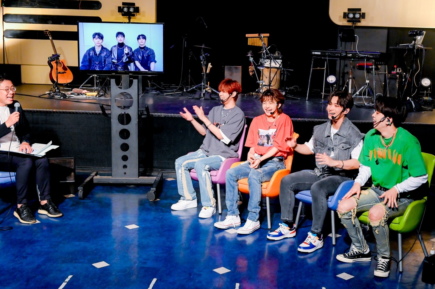 ORβIT「1st ONLINE FANMEETING『to EαRTH』」の様子。 (c)2020 ORBIT UNION All Rights Reserved.