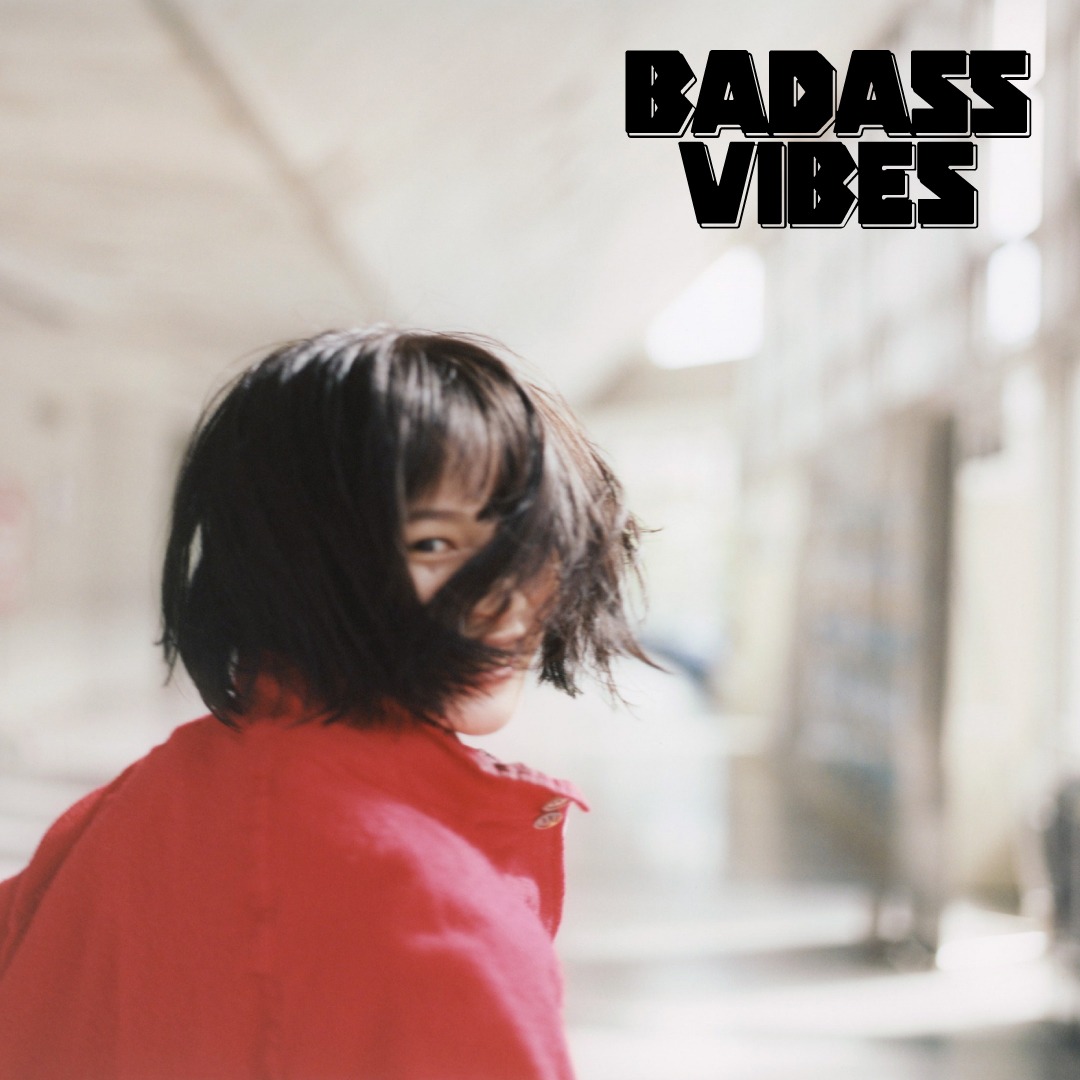 「BADASSVIBES X」ビジュアル