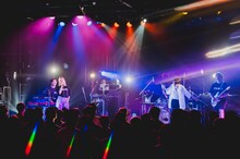 Anly「"Sweet Cruisin’" Tour 2021」東京・LIQUIDROOM公演の様子。