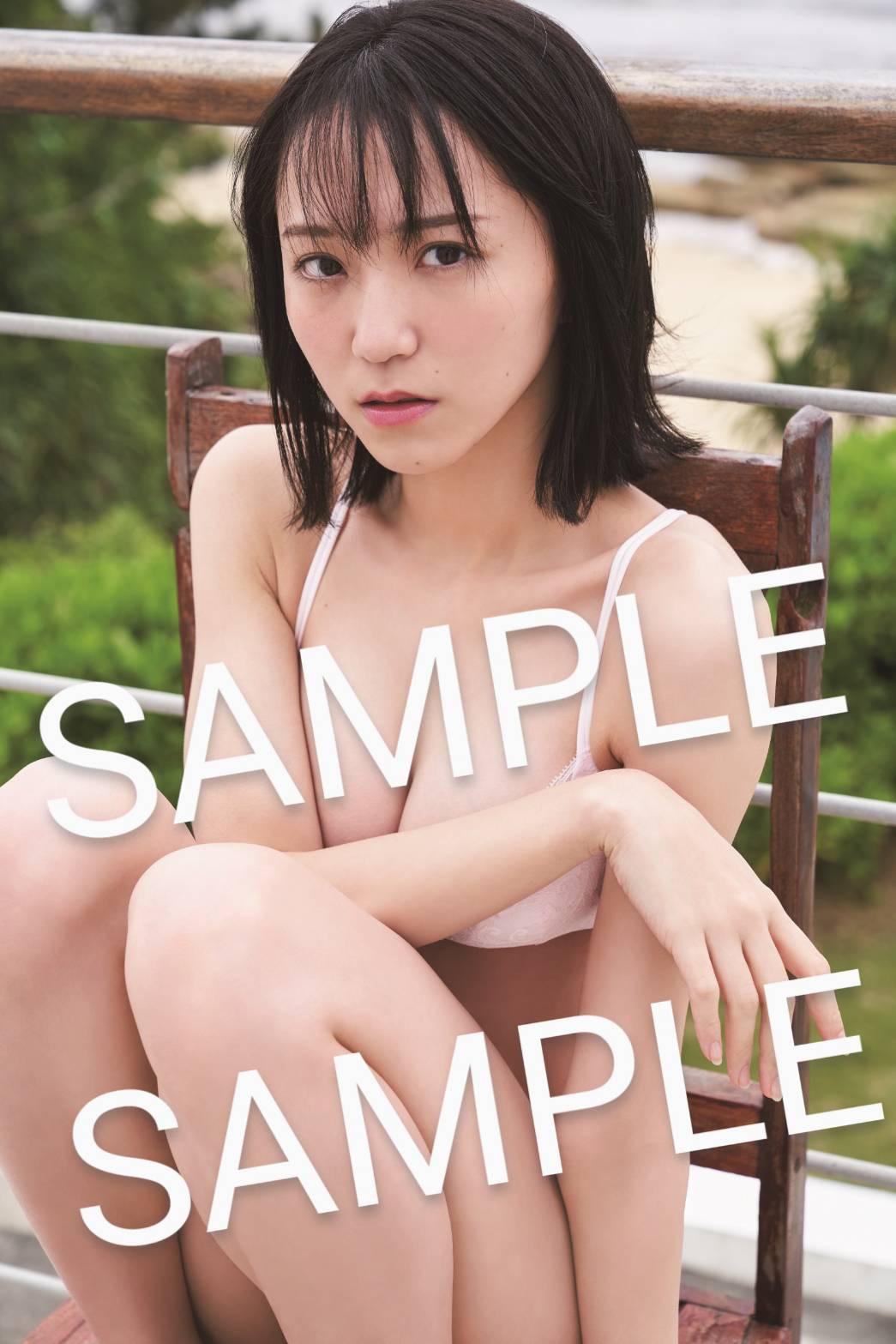「野口衣織ファースト写真集 君にしか教えない」付録ポストカードサンプル画像