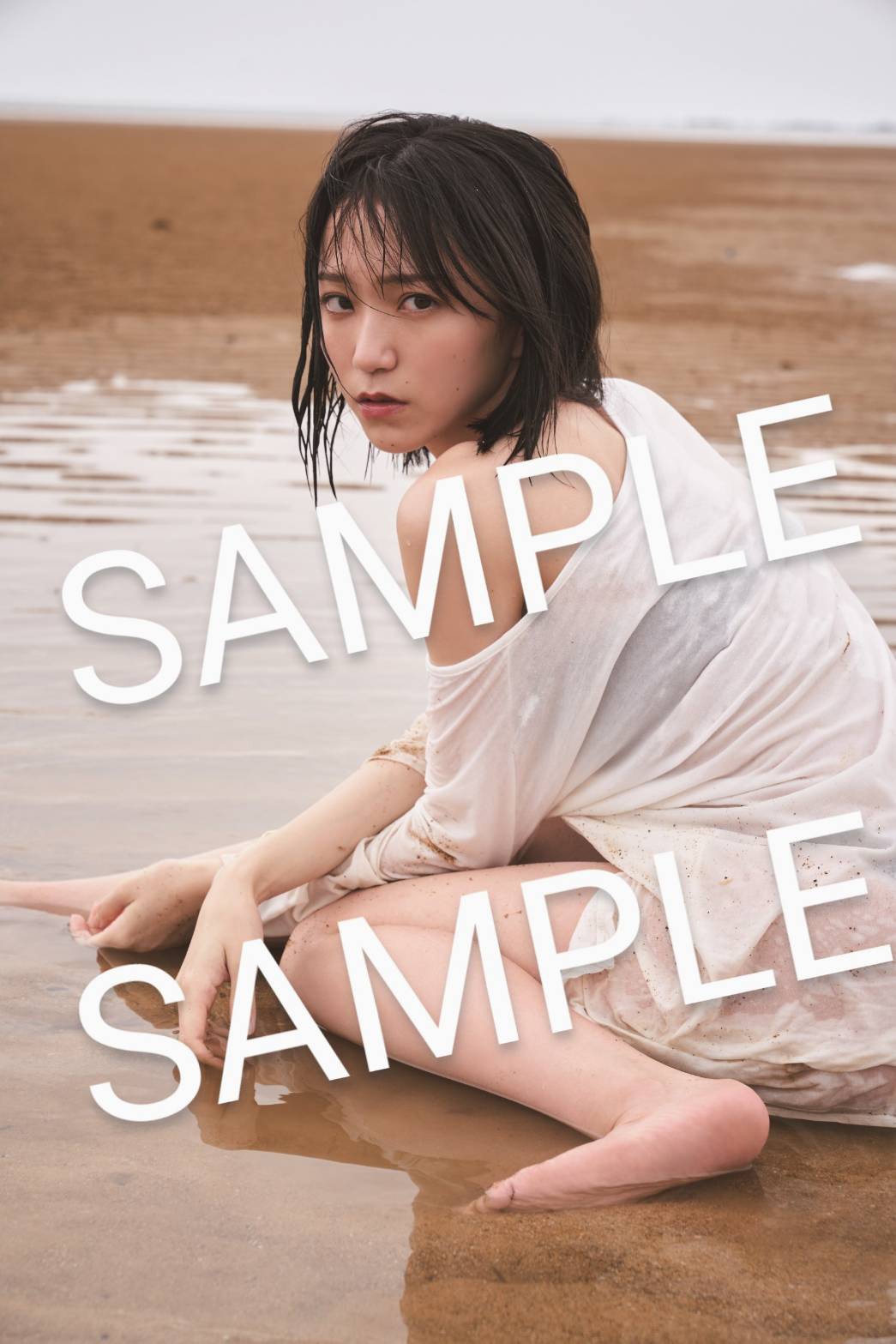 「野口衣織ファースト写真集 君にしか教えない」付録ポストカードサンプル画像