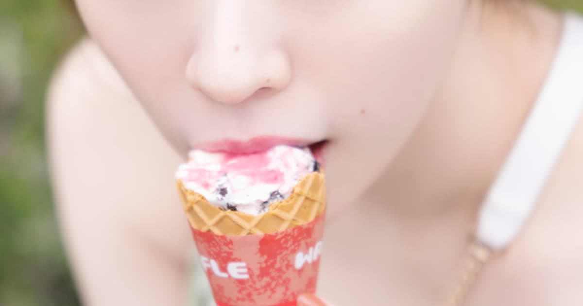 乃木坂46渡辺みり愛、ランジェリーカットありの1st写真集発売「“ツン 
