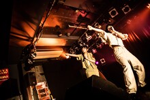 左からミミミユ（MIGMA SHELTER）、小林潤（NILKLY）。（Photo by Masayo）