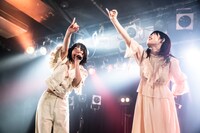 左から小林潤（NILKLY）、内山結愛（RAY）。（Photo by Masayo）