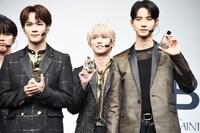 「イヴ・サンローラン・ボーテ presents JO1 オンライン ゲリラライブ」の様子。