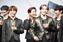 「イヴ・サンローラン・ボーテ presents JO1 オンライン ゲリラライブ」の様子。