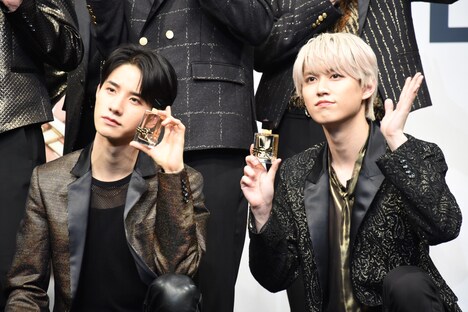 左から佐藤景瑚、白岩瑠姫。