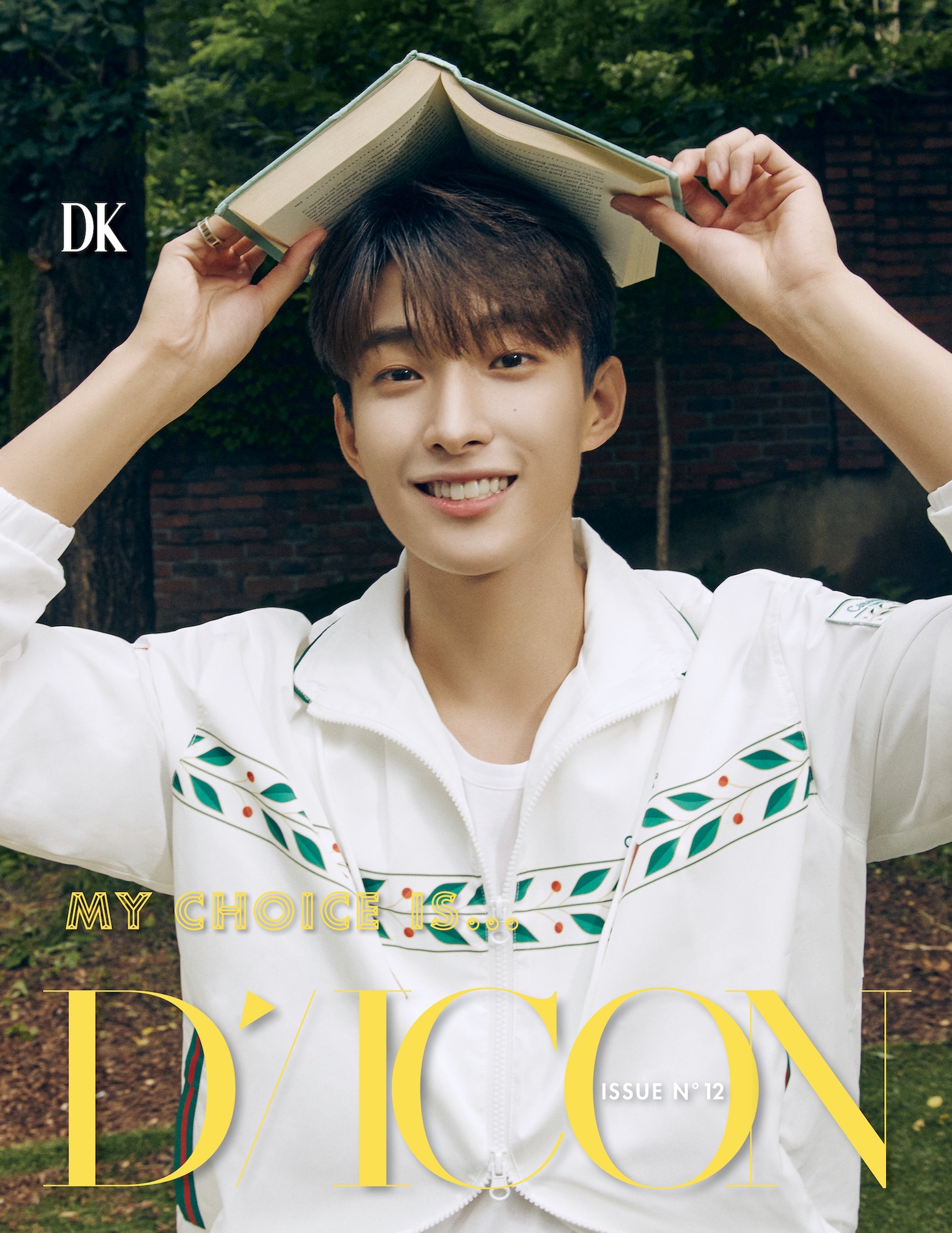 「My Choice is…」ドギョムバージョンの表紙。(c)Dispatch