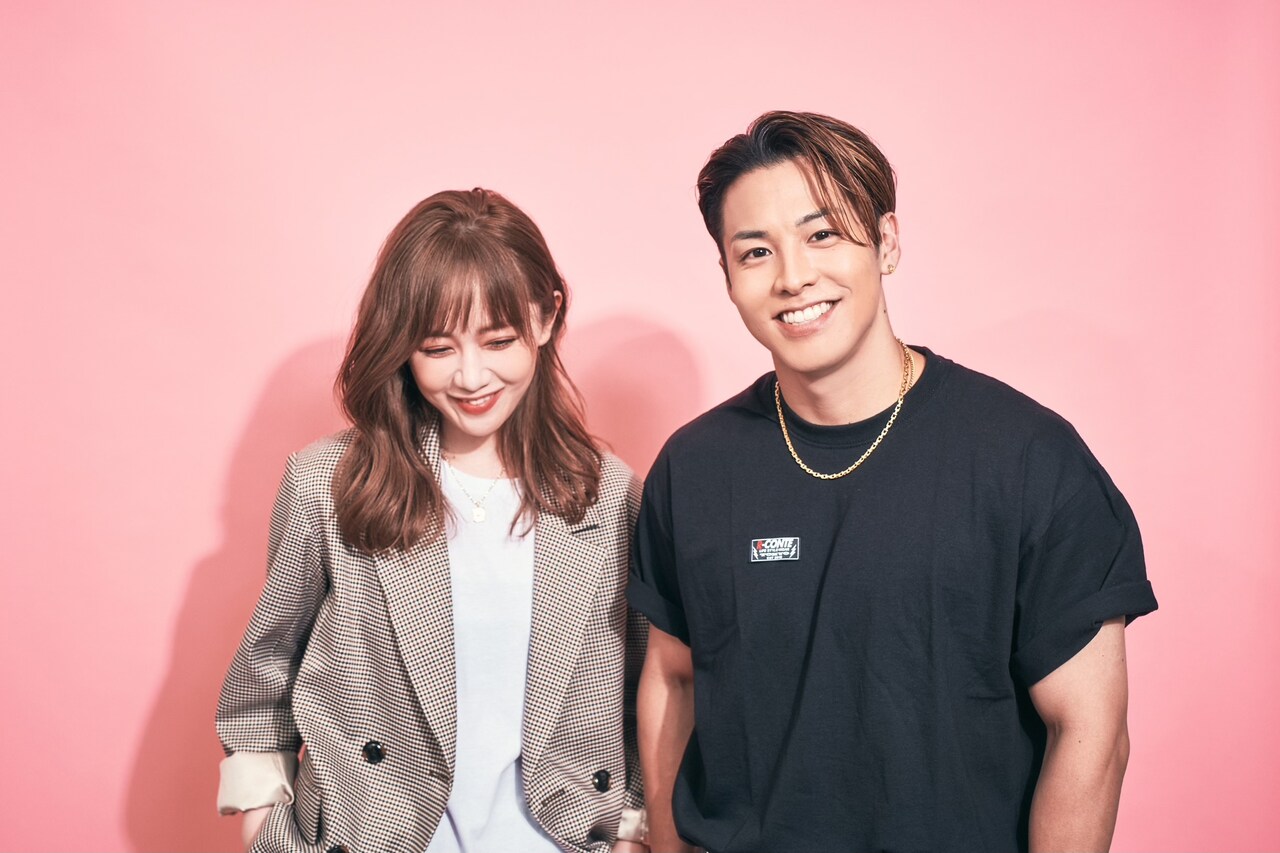 左からMACO、RIKU。