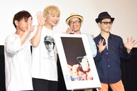 左から手嶋悠貴監督、茂木欣一、小嶋謙介、HAKASE-SUN。