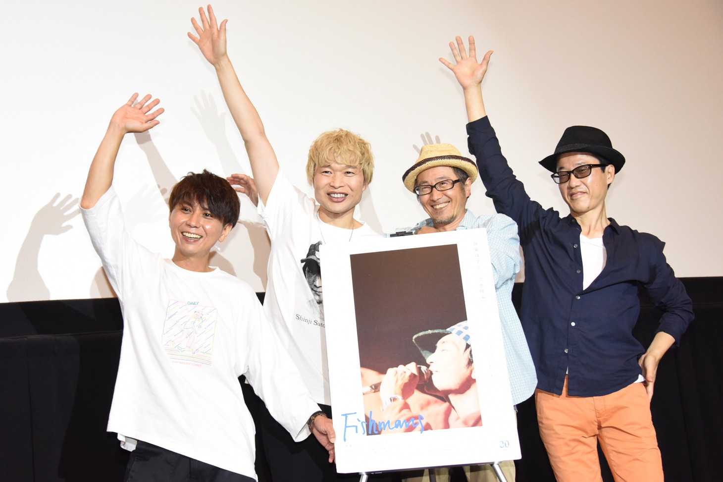 左から手嶋悠貴監督、茂木欣一、小嶋謙介、HAKASE-SUN。