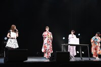 左から山本杏奈、髙松瞳、野口衣織、冨田菜々風。