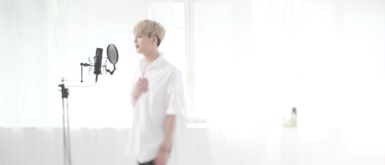 UK「君と見る世界は綺麗だ」ミュージックビデオより。