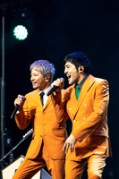 大森はじめ（Per）と谷中敦（Baritone Sax）。（撮影：ヤオタケシ）